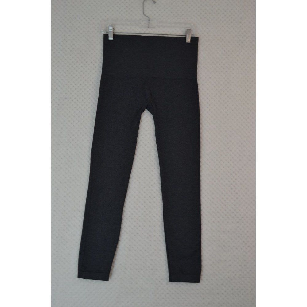 SPANX Shapewear Women's 1X Dark Gray Cropped Leggings
